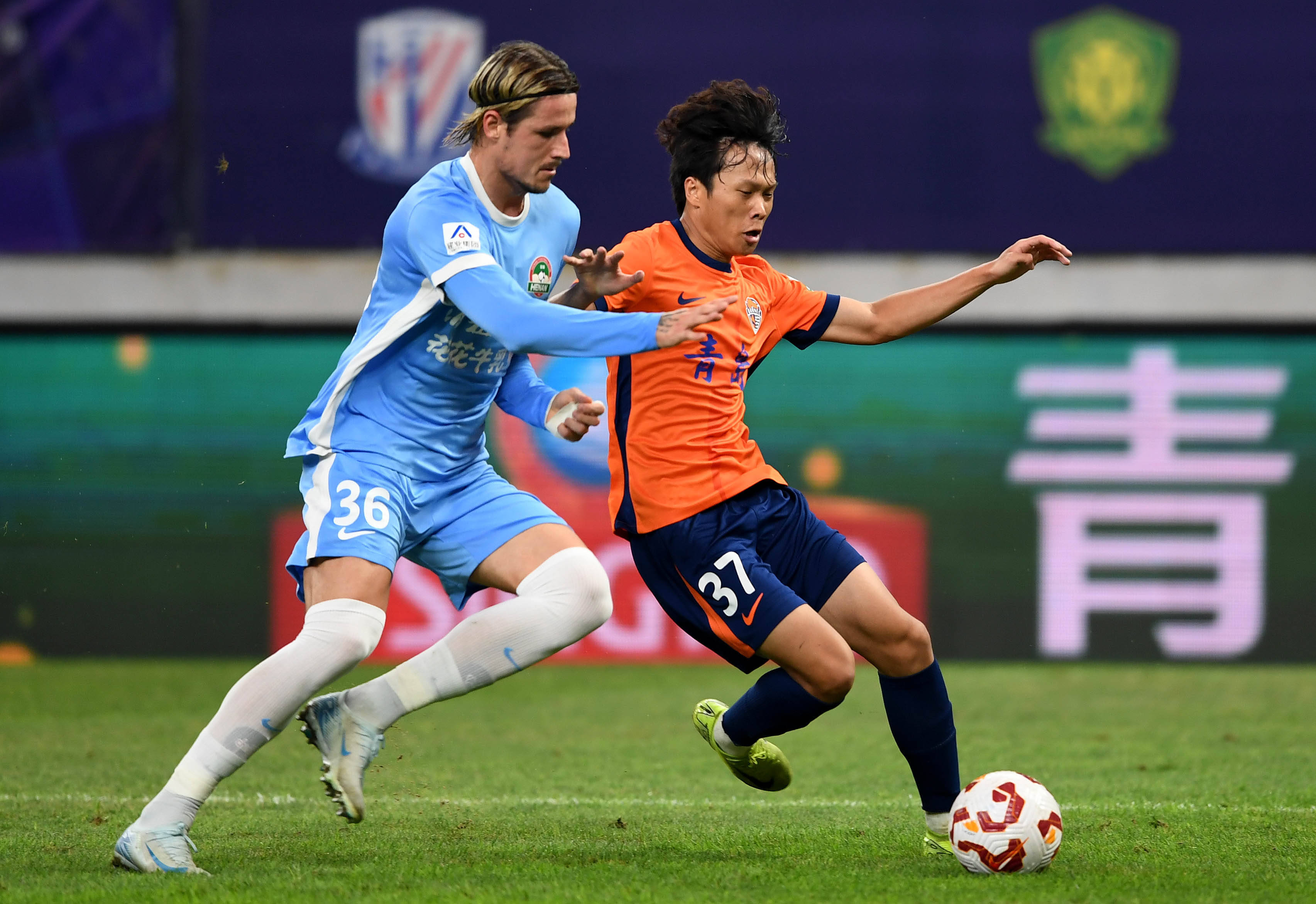 苏翊鸣首钢大跳台逆袭夺金，备战米兰冬奥（苏翊鸣首钢大跳台逆转夺冠，剑指米兰冬奥）