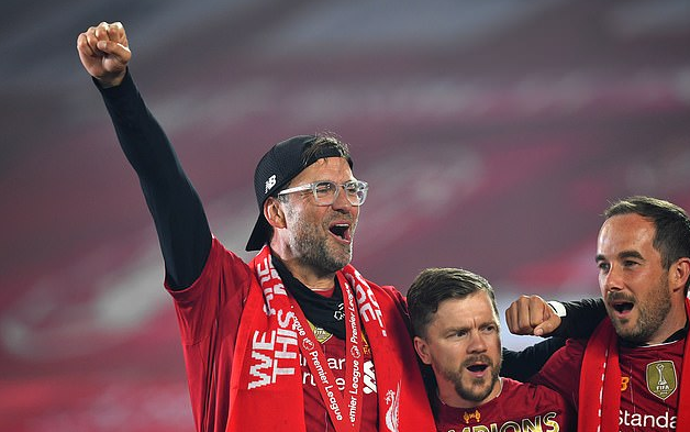 伊尔迪兹终结反击,奥利维拉防线失误留空档（伊尔迪兹反击破门，奥利维拉防线失误送出空当）