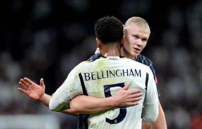 莫耶斯：本赛季英超判罚标准摇摆不定，裁判也懒得解释（莫耶斯批评本季英超判罚不统一，裁判不愿解释）