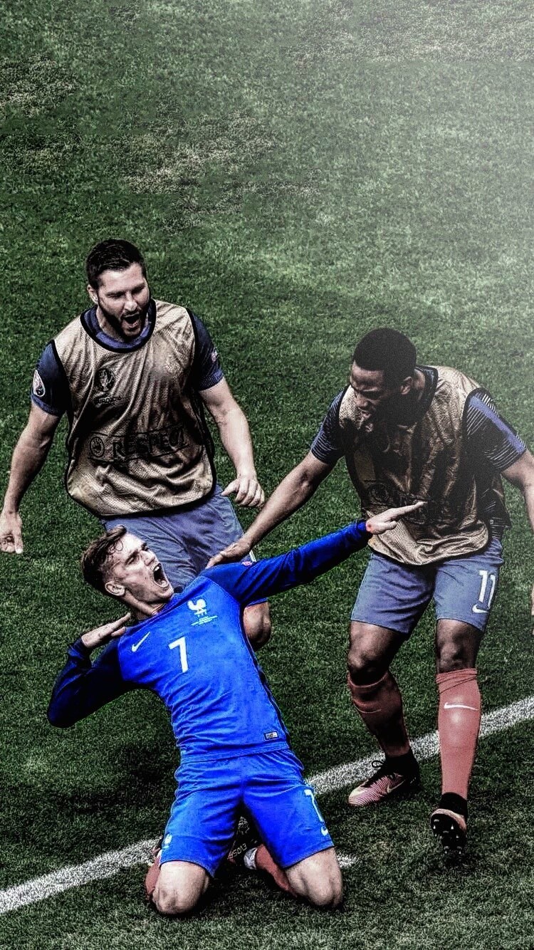 博主：亚马尔和尼科一样受伤病困扰，但巴萨不懂西班牙为何区别对待（博主：亚马尔与尼科同样遭伤病困扰，巴萨质疑西班牙队为何双重标准）