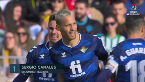 武磊：夺冠须要感谢球迷们，三连冠是对他们最好的回报（武磊：三连冠离不开球迷支持，这份荣誉是给他们的最佳回馈）