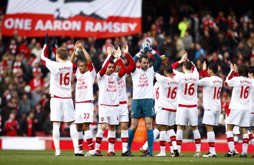 半场战报：沃尔夫斯堡2-0柏林联合，阿穆拉1射1传，维默尔破门（半场战况：沃尔夫斯堡2-0领先柏林联合，阿穆拉传射建功，维默尔破门）