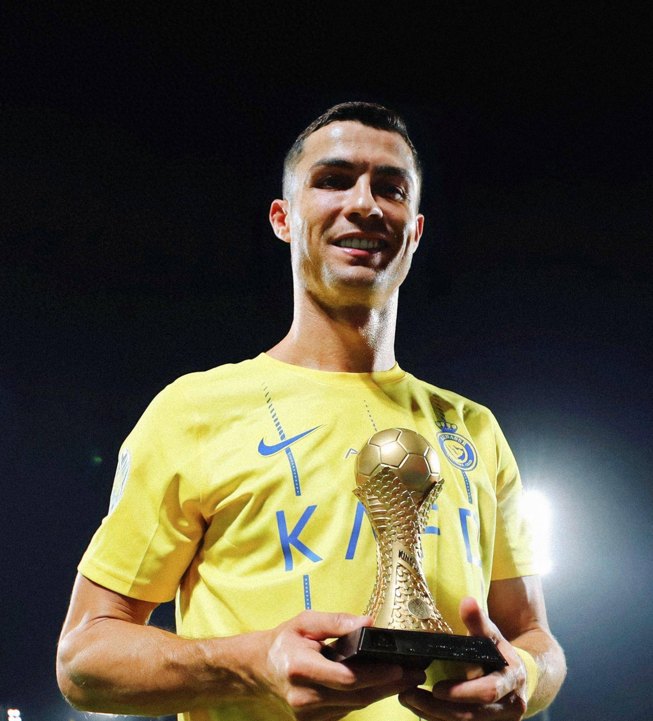 足坛一夜动态：曼城豪取19连胜，巴萨逆转马竞，纽卡热刺互相伤害（今晨足坛速递：曼城19连胜再刷纪录，巴萨逆转马竞，纽卡与热刺两败俱伤）