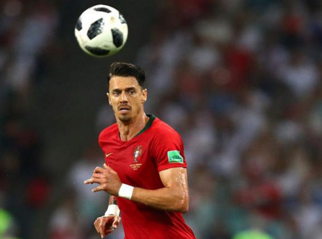 记者：拜仁等多家欧洲俱乐部对霍芬海姆前锋阿斯拉尼感兴趣（拜仁领衔多家欧洲俱乐部有意霍芬海姆前锋阿斯拉尼）